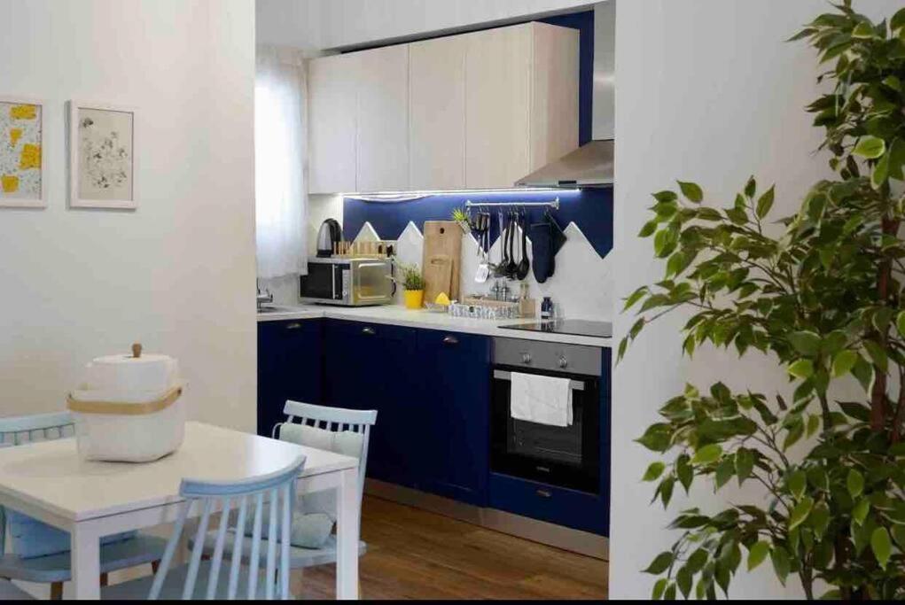 Vasilis Luxury Apartment Афины Экстерьер фото